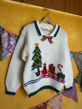Vintage Hand Knit Christmas Sweater